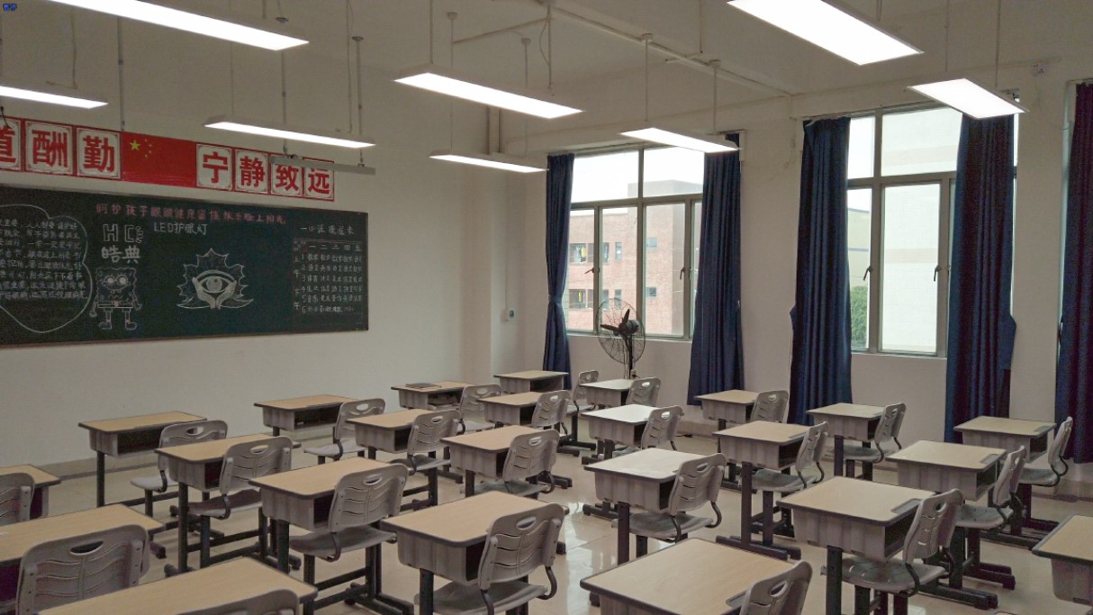 图为:LED健康教室照明场景.jpg